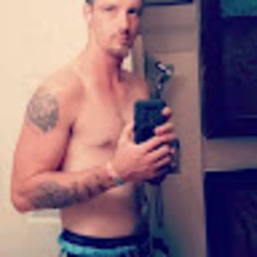 Meet your Posher, Dustin